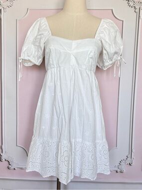 SIM & SAM White Cotton Eyelet Short Puff Sleeve Babydoll Mini Dress--NWT--L